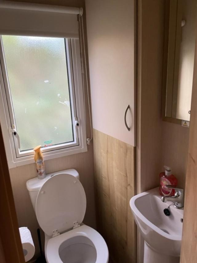 Blackpool Caravan In Haven Marton Mere Holiday Park ภายนอก รูปภาพ